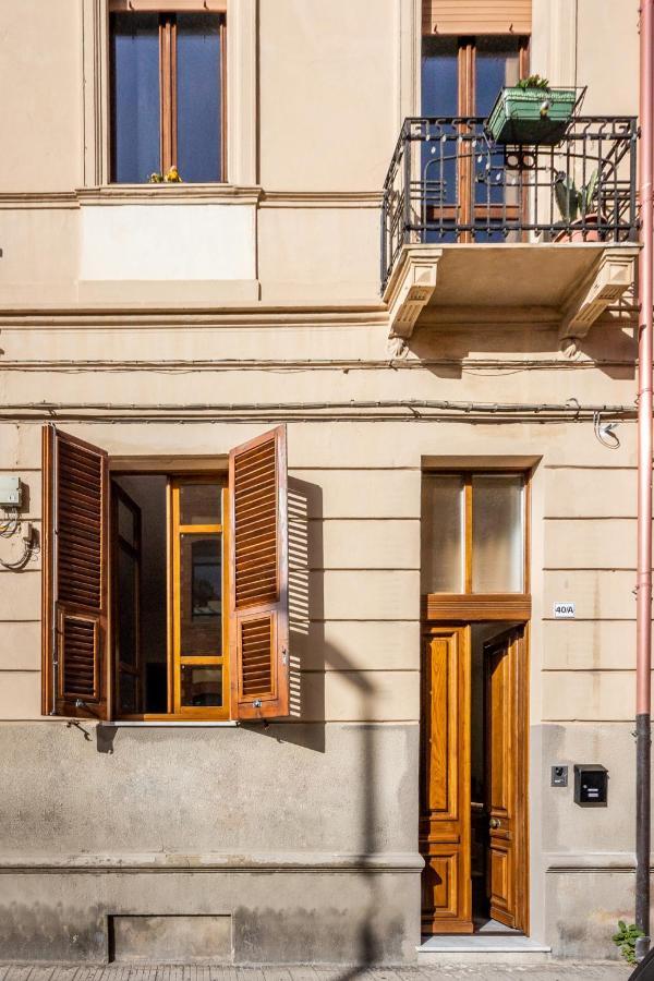 Deledda Home Cagliari Buitenkant foto