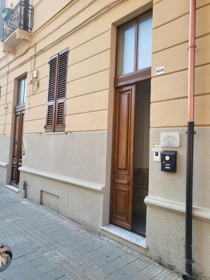 Deledda Home Cagliari Buitenkant foto