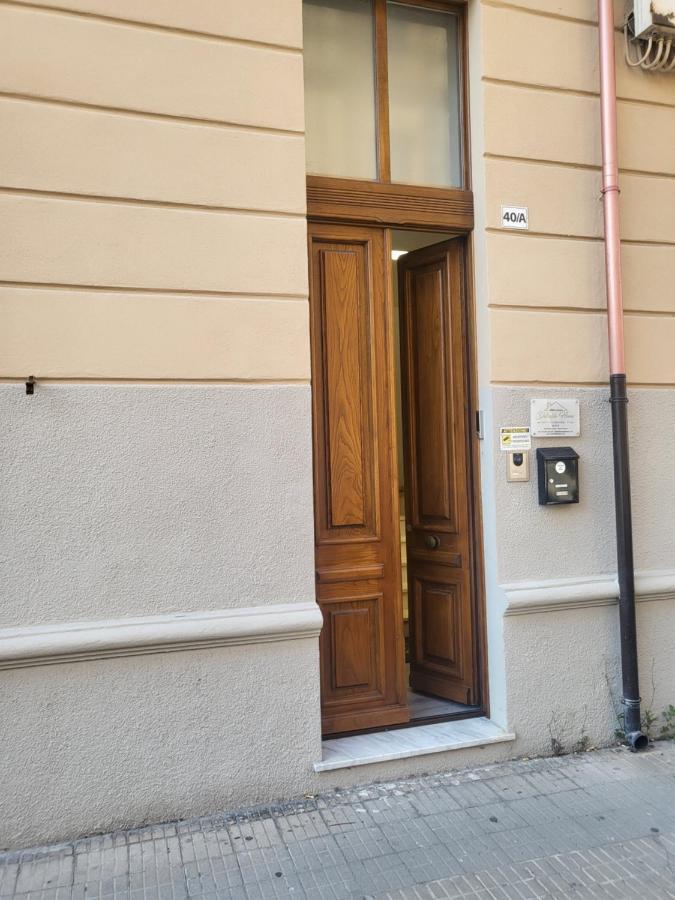 Deledda Home Cagliari Buitenkant foto